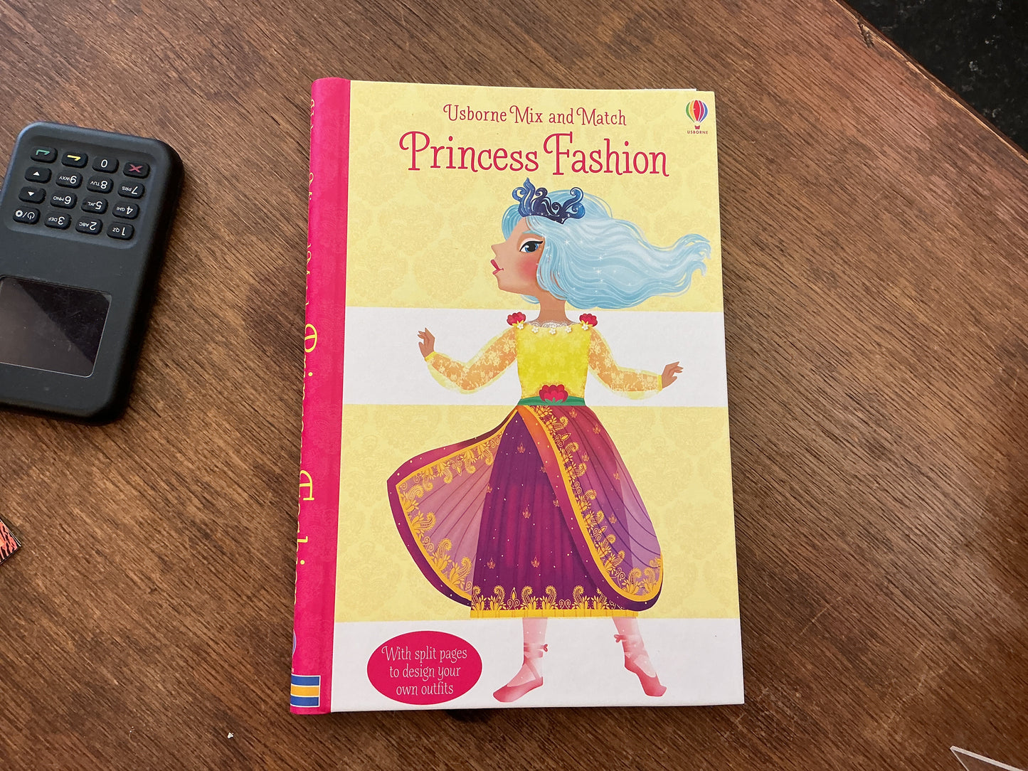 Princess Fashion (Mix & Match Books)