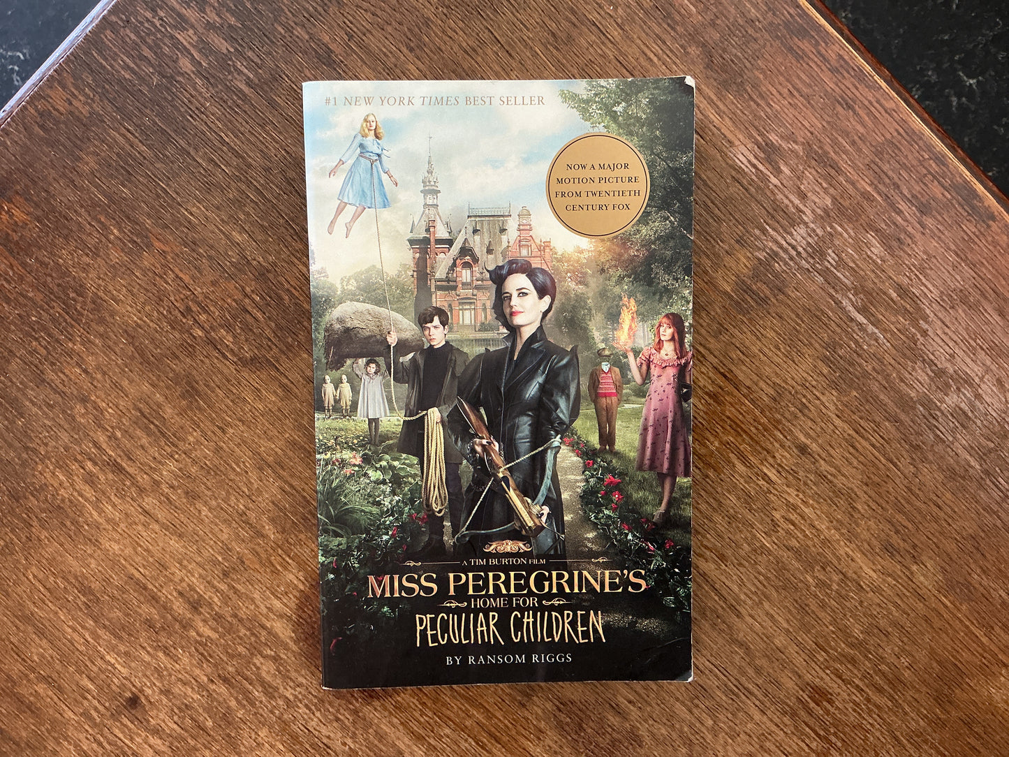 Miss Peregrine's Home for Peculiar Children by Ransom Riggs