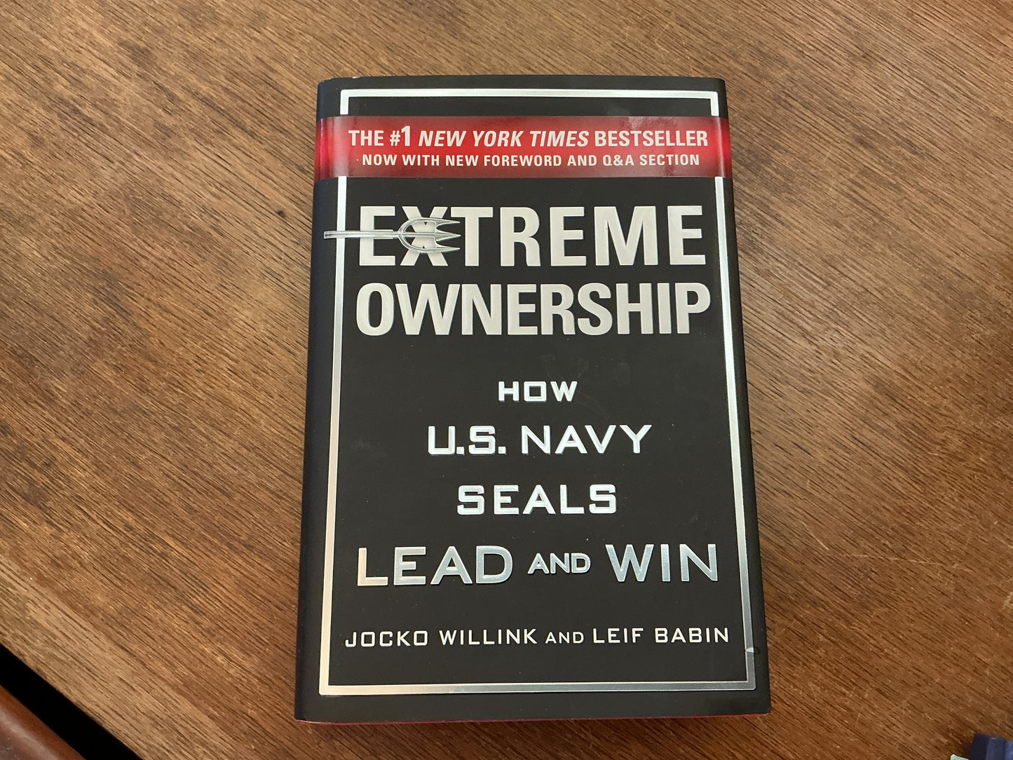 Extreme Ownership: How U.S. Navy SEALs Lead and Win (New Edition) by Jocko Willink, Leif Babin