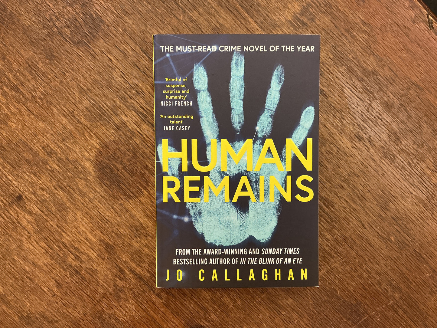 Human remains (Kat and Lock #3) by Jo Callaghan