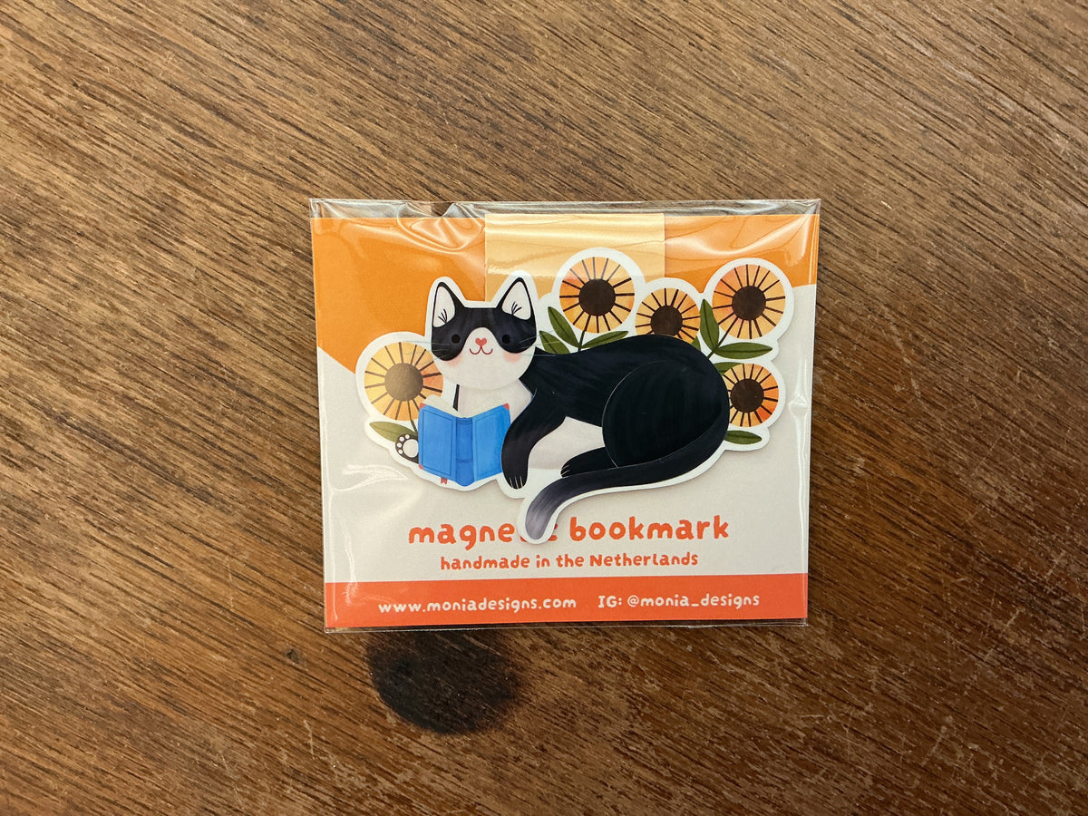 Reading Cat Magnetic Bookmark