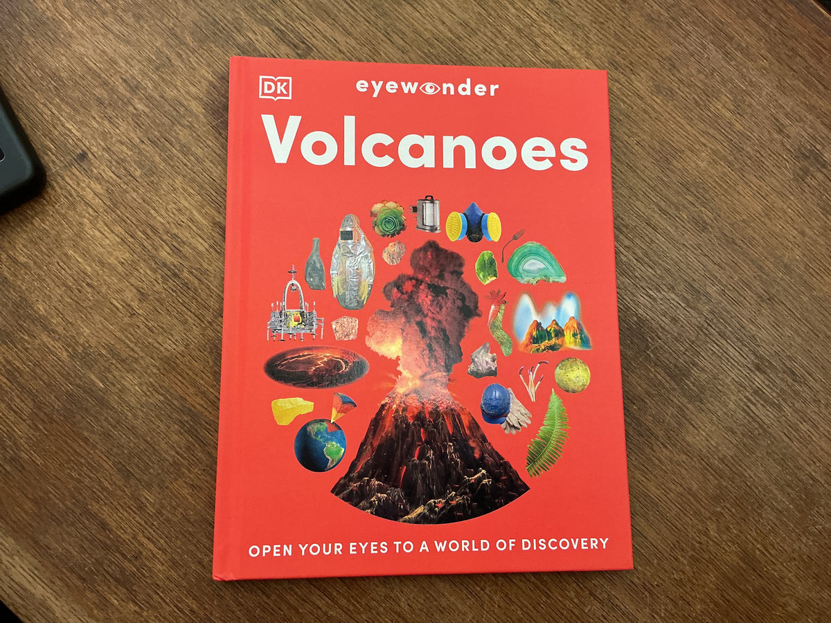 Eyewonder Volcanoes by DK