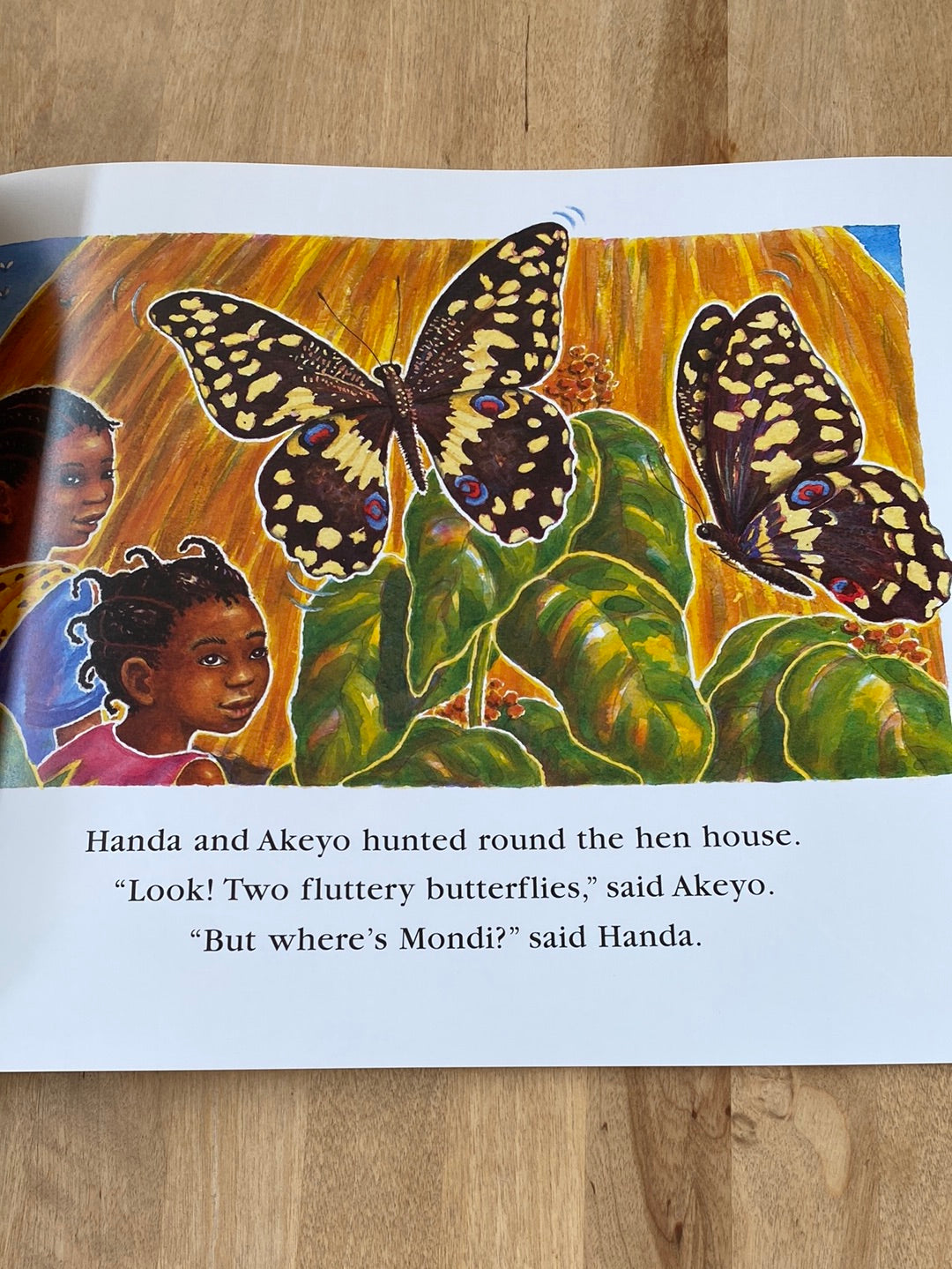 Handa’s Hen by Eileen Browne