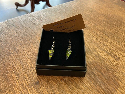 Mini D4 earrings "Ouroboros"