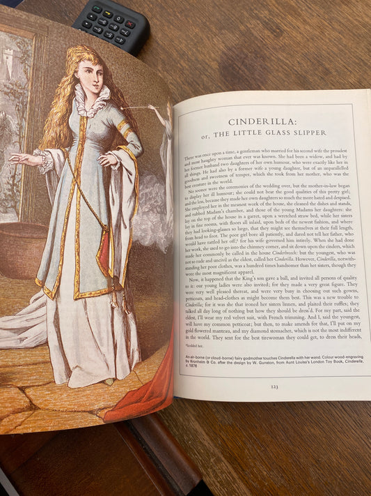 The Classic Fairy Tales by Iona and Peter Opie