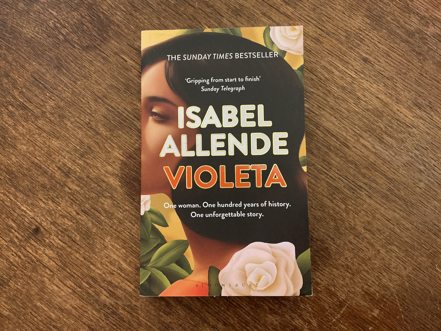 Violeta by Isabel Allende