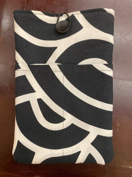 Black and White Book Sleeve (Size "small" for standard paperbacks)