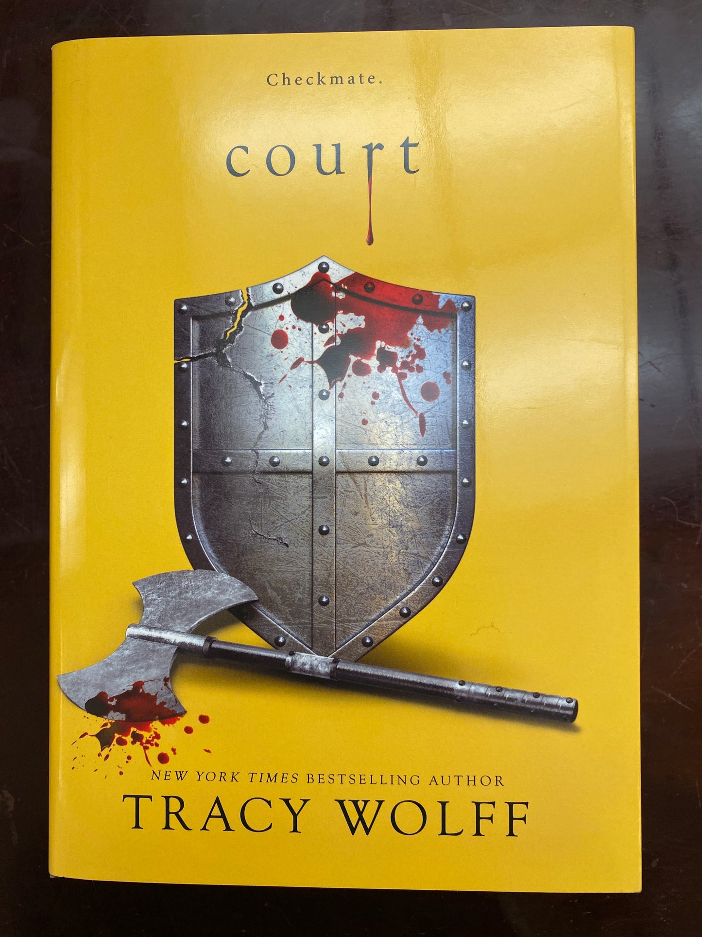 Court (Crave, 4) by Tracy Wolff