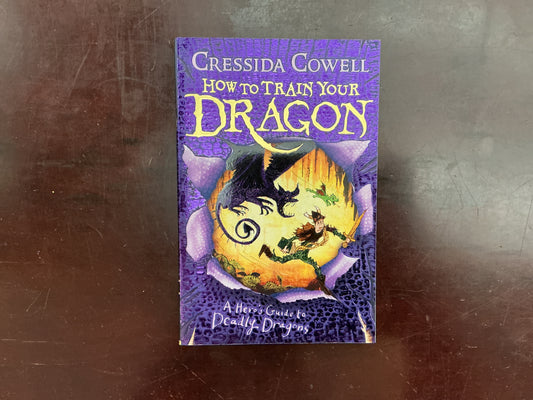 A Hero's Guide to Deadly Dragons 6 (How to Train Your Dragon) by Cressida Cowell