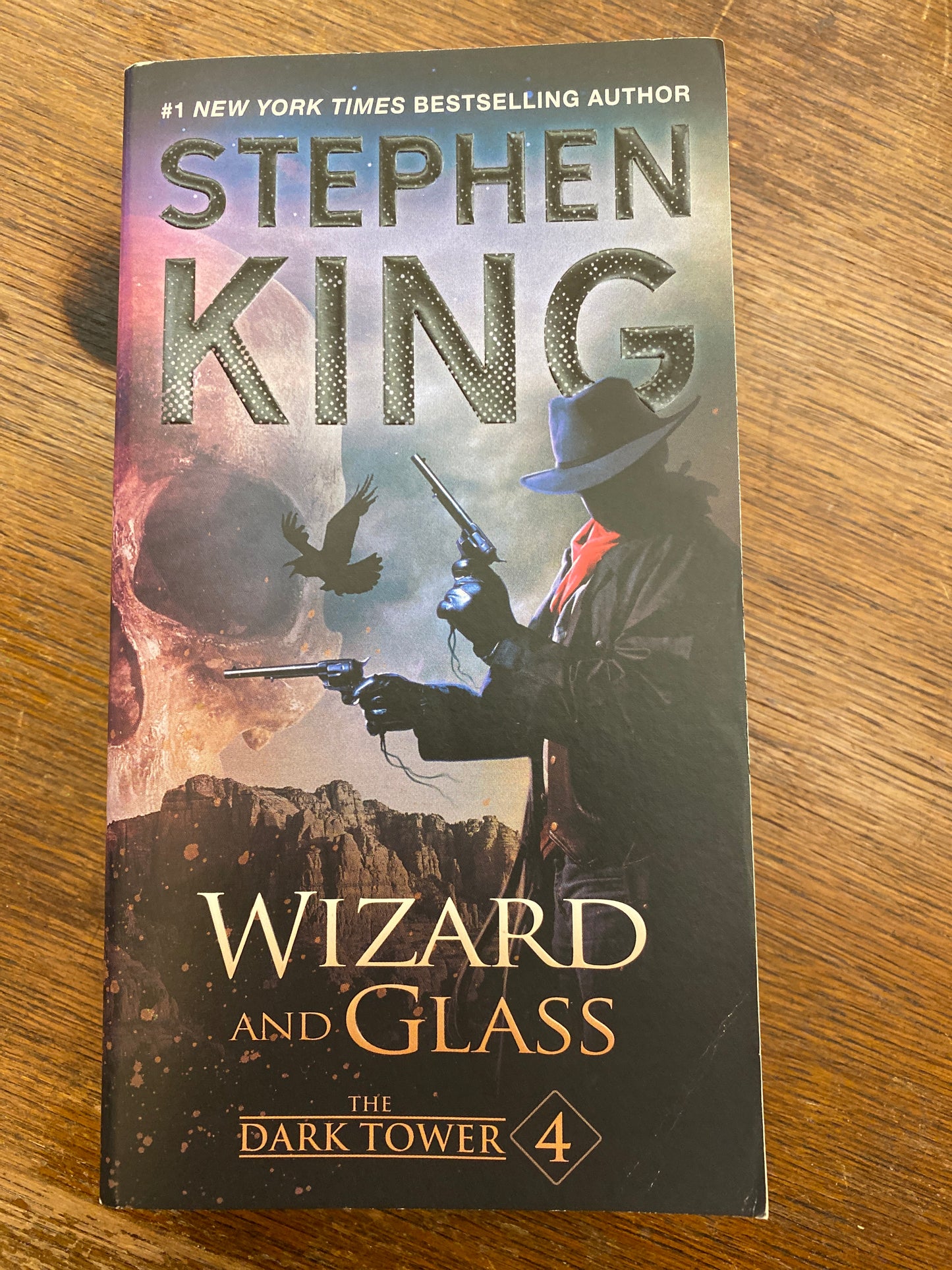 The Dark Tower IV: Wizard and Glass (4) by Stephen King