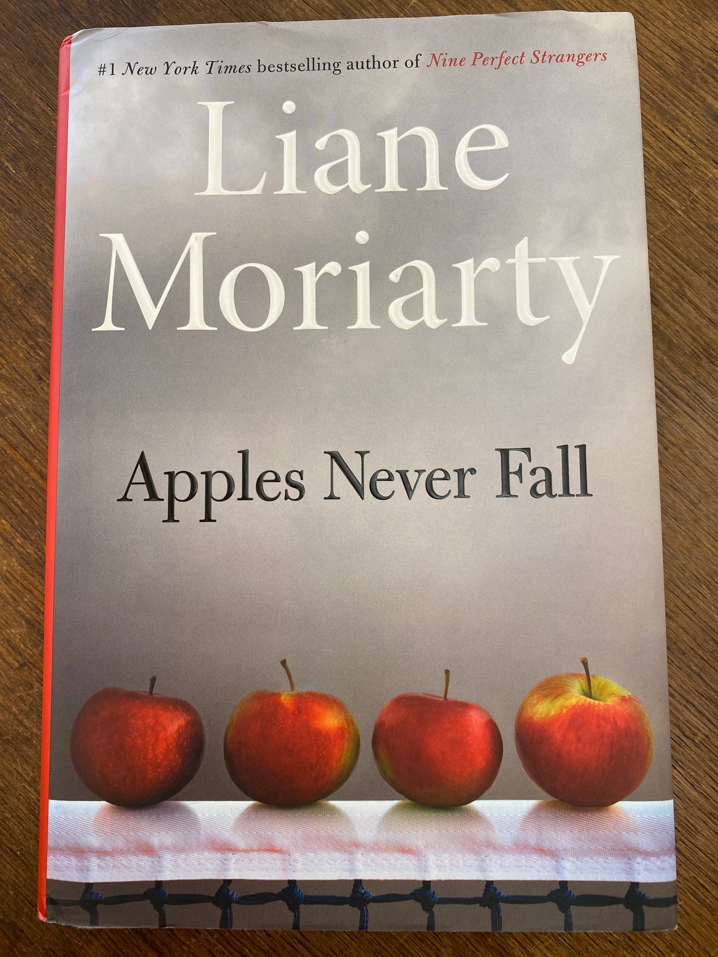 Apples Never Fall by Liane Moriarty