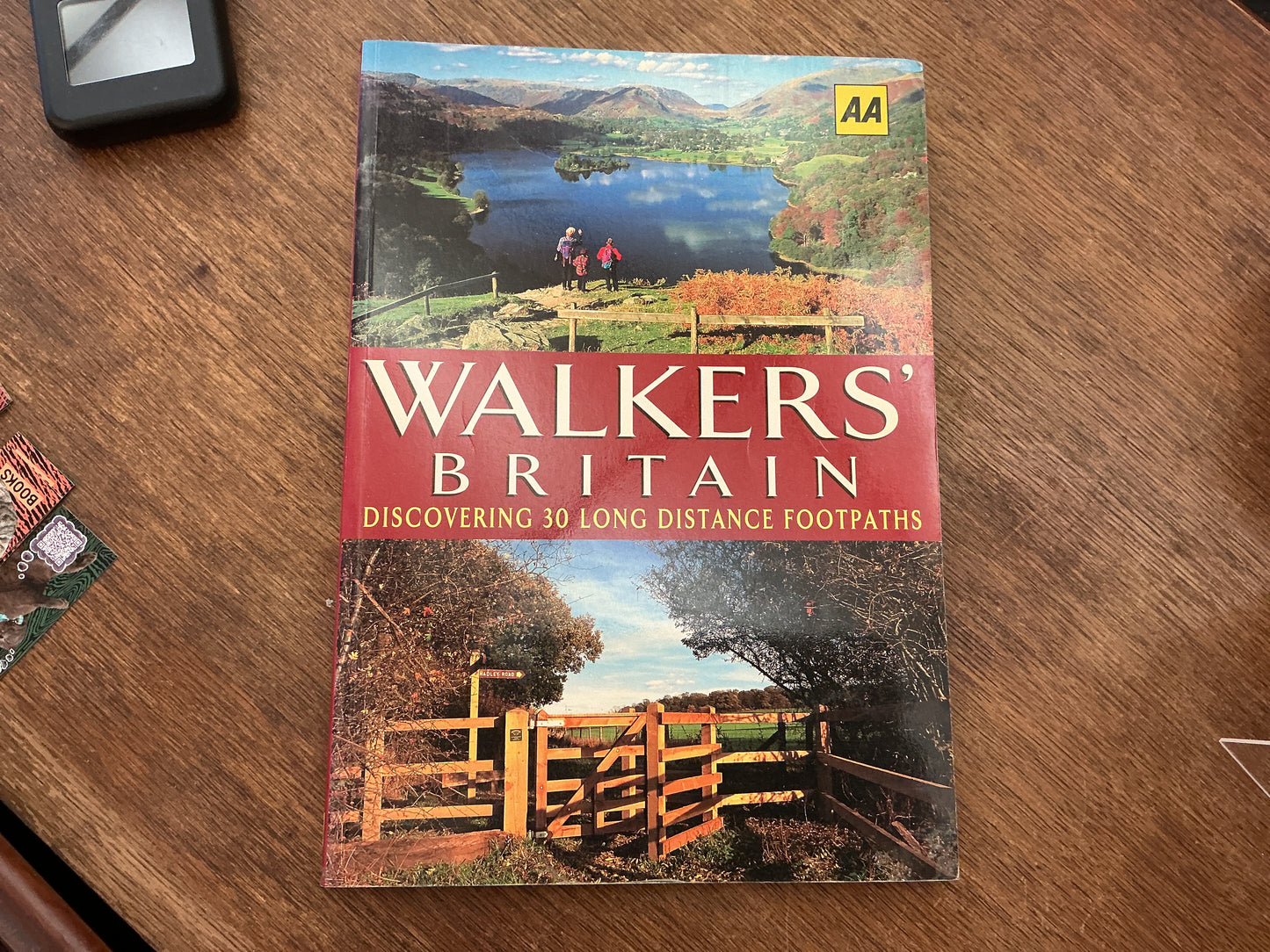 AA Walkers' Britain (AA Illustrated Reference Books)