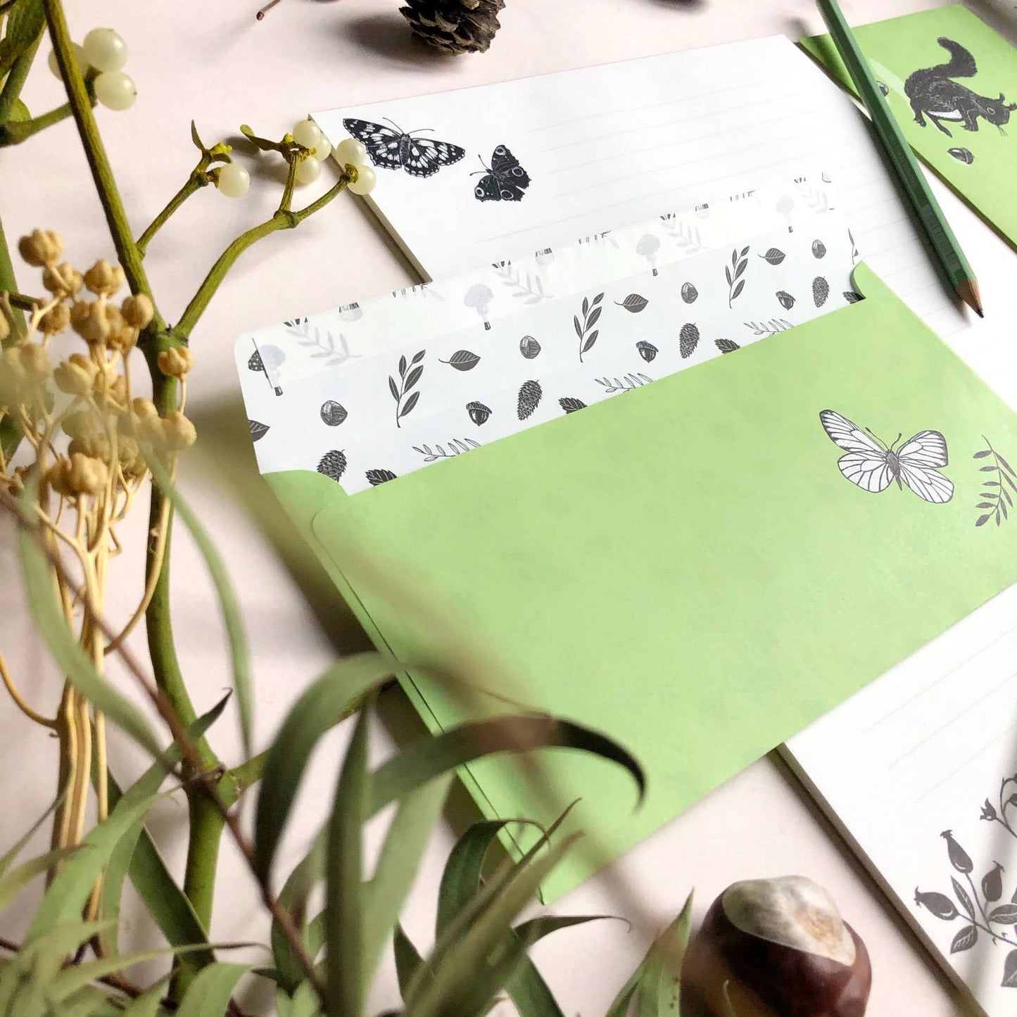 Stationery Set Forest, A4 Notepad & 10 Envelopes