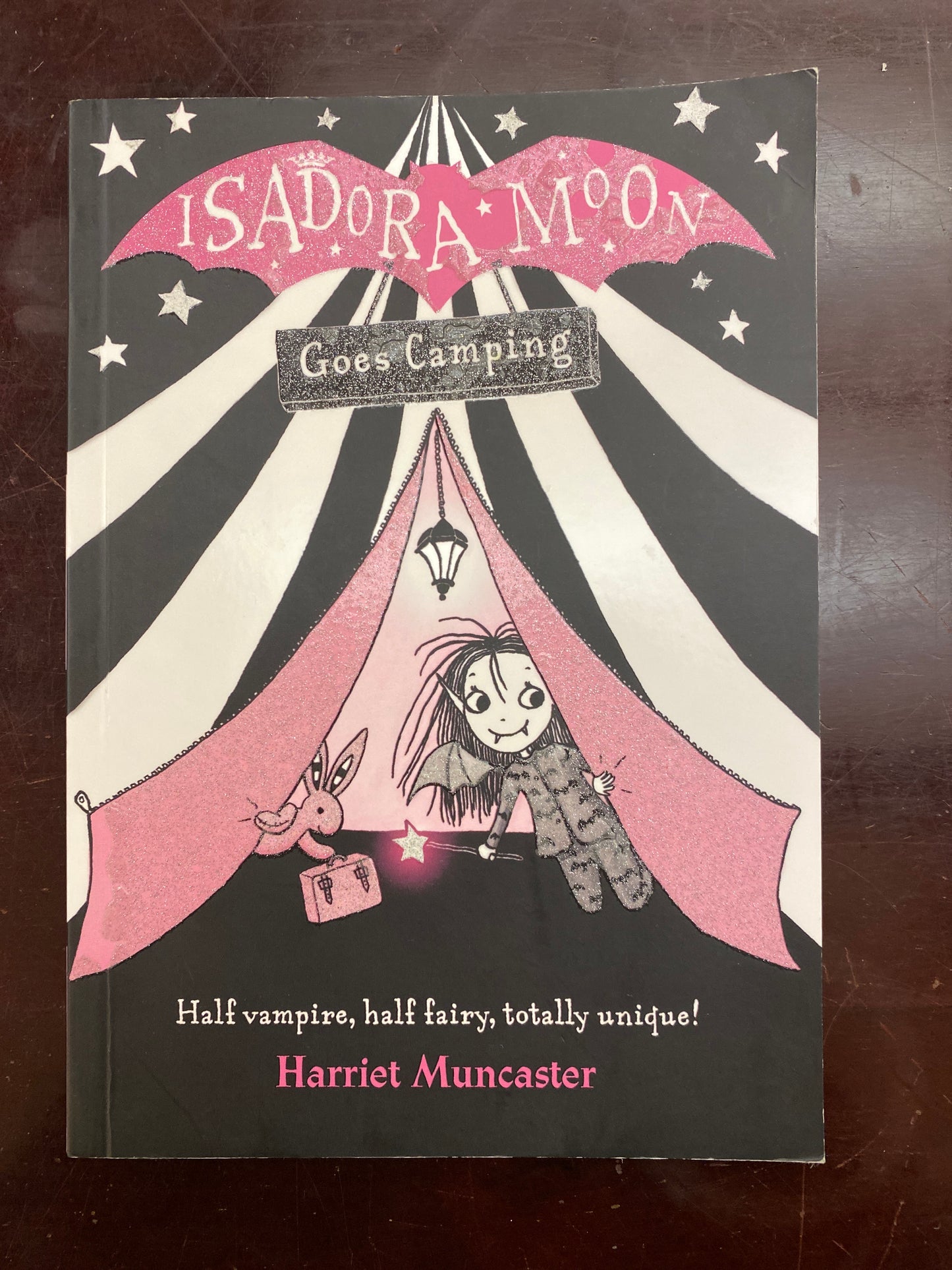 Isadora Moon Goes Camping by Harriet Muncaster