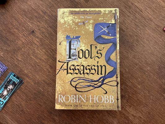 Fool's Assassin (Fitz and the Fool, Book 1) by Robin Hobb