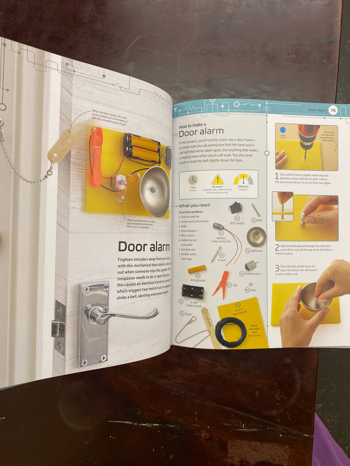 Tech Lab: Awesome Builds for Smart Makers (DK Activity Lab)