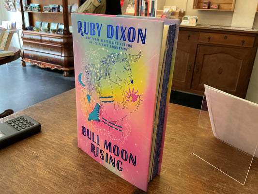 Bull Moon Rising (Royal Artifactual Guild) by Ruby Dixon