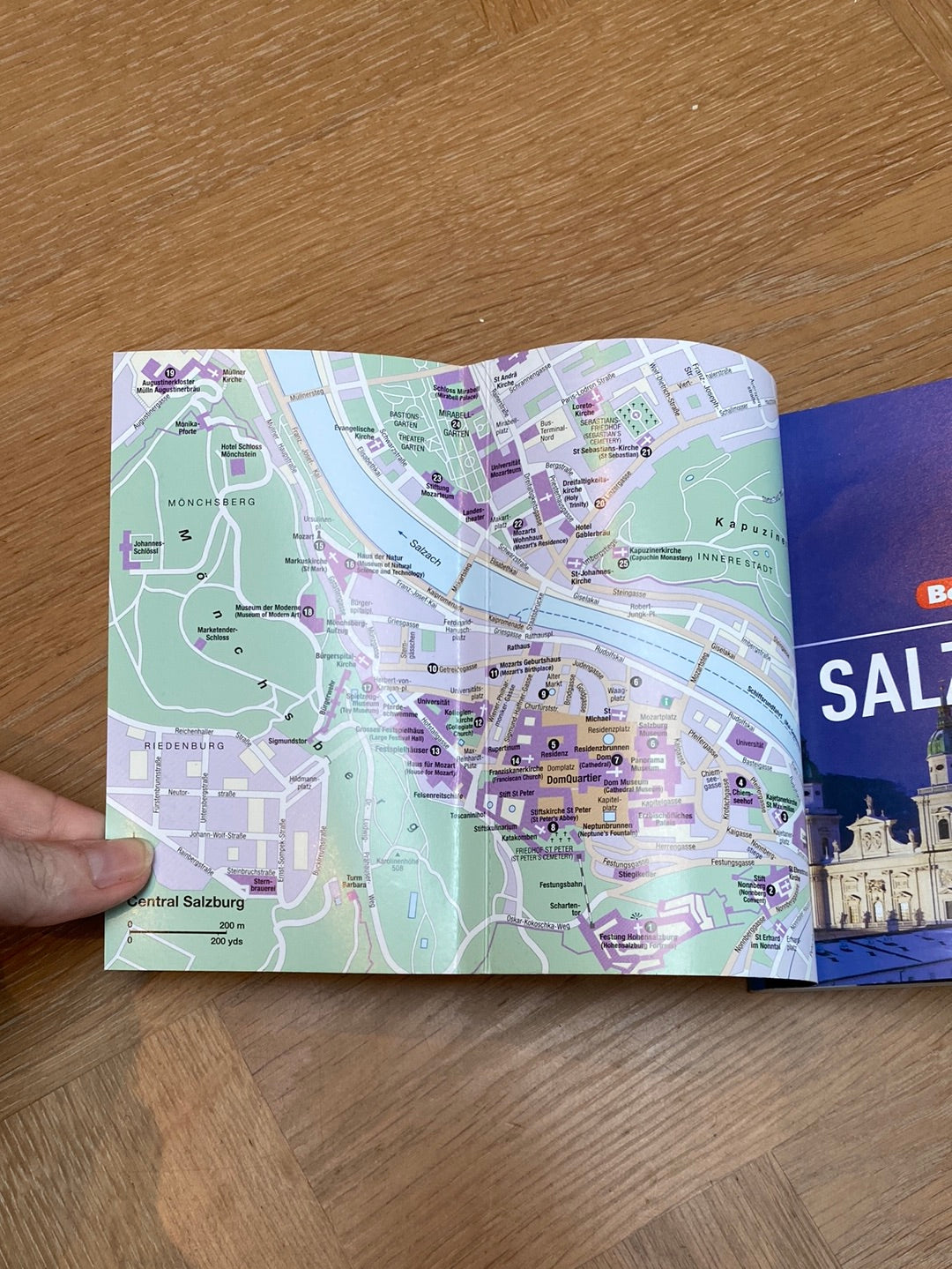 Salzburg pocket guide by Berlitz