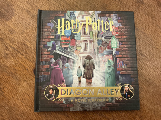 Harry Potter - Diagon Alley: A Movie Scrapbook [Hardcover] Warner Bros. & Jody Revenson