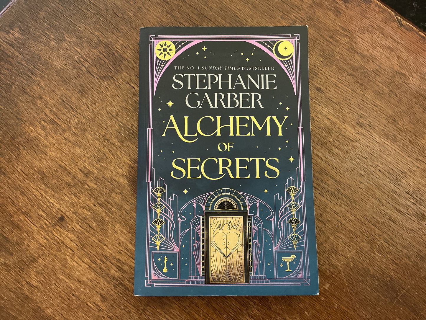 Alchemy of secrets by Stephanie Garber