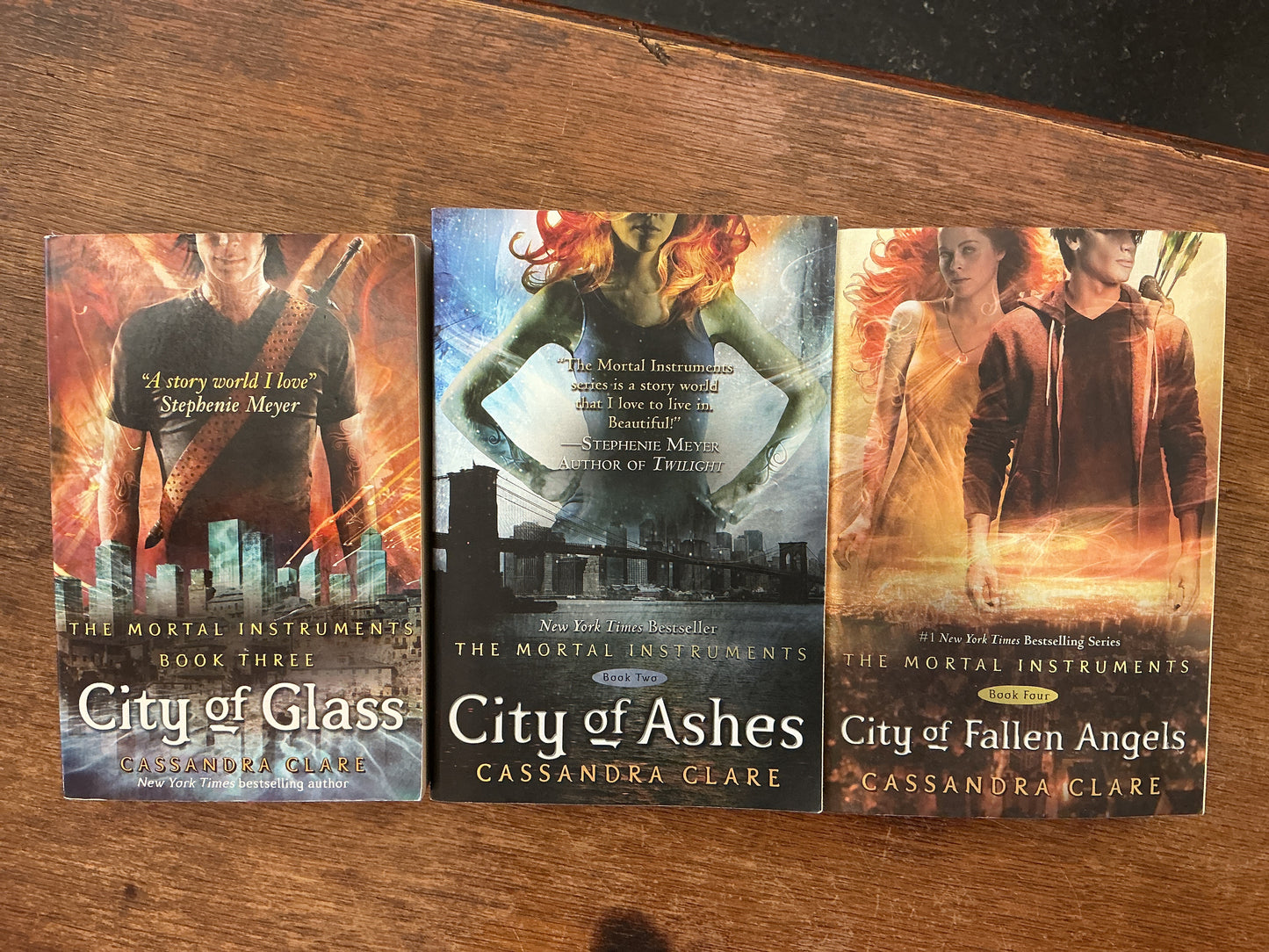 The immortal Instruments Set (City of glass, City of Fallen Angels, City of Ashes) by Cassandra Clare