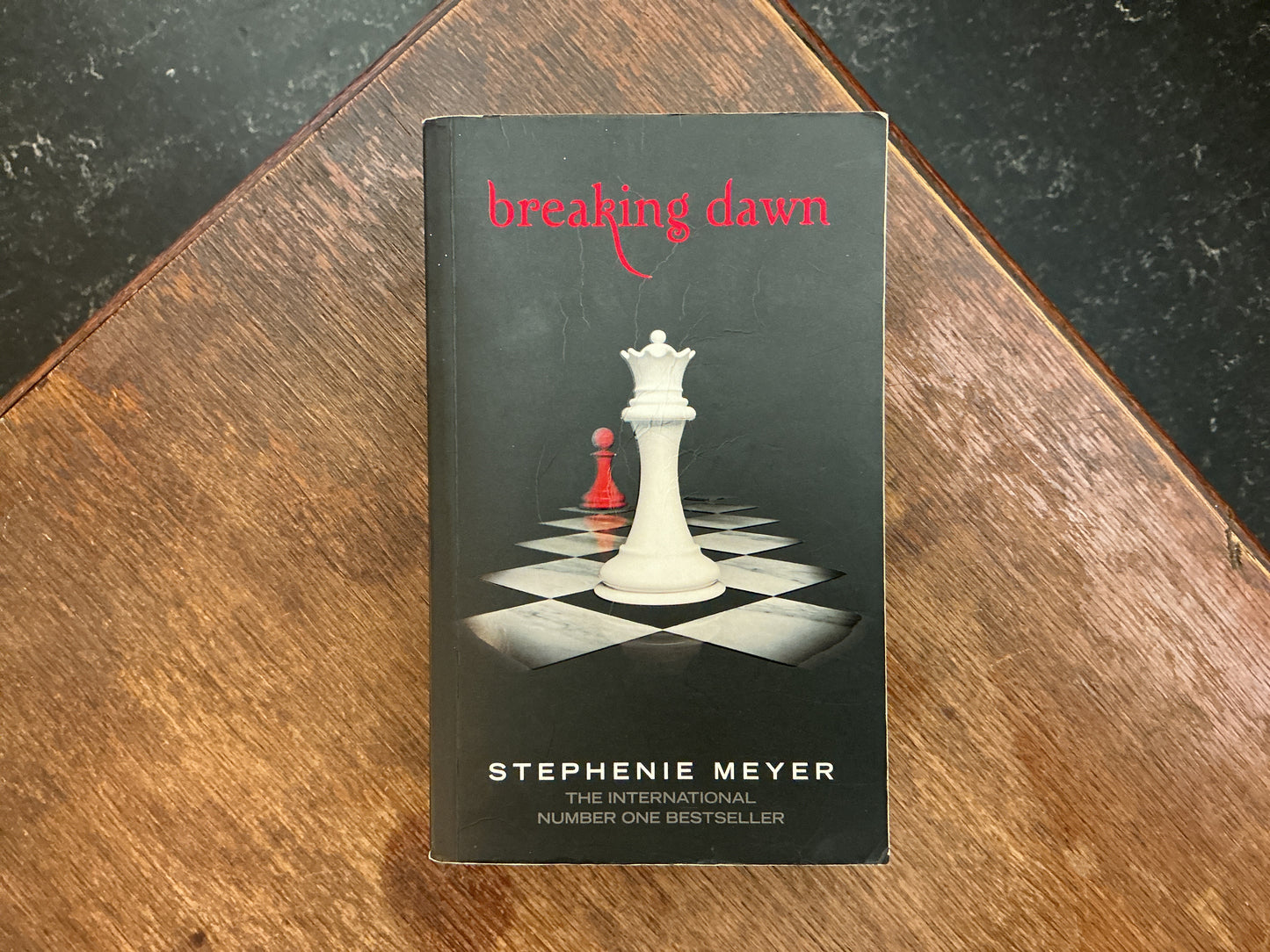 Breaking Dawn (The Twilight Saga, Book 4) by Stephenie Meyer