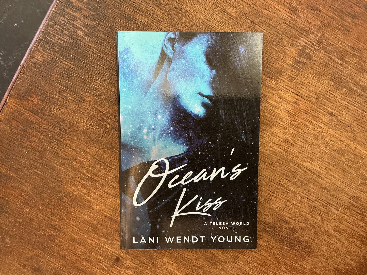 Ocean's Kiss (The Telesā World Series) by Lani Wendt Young