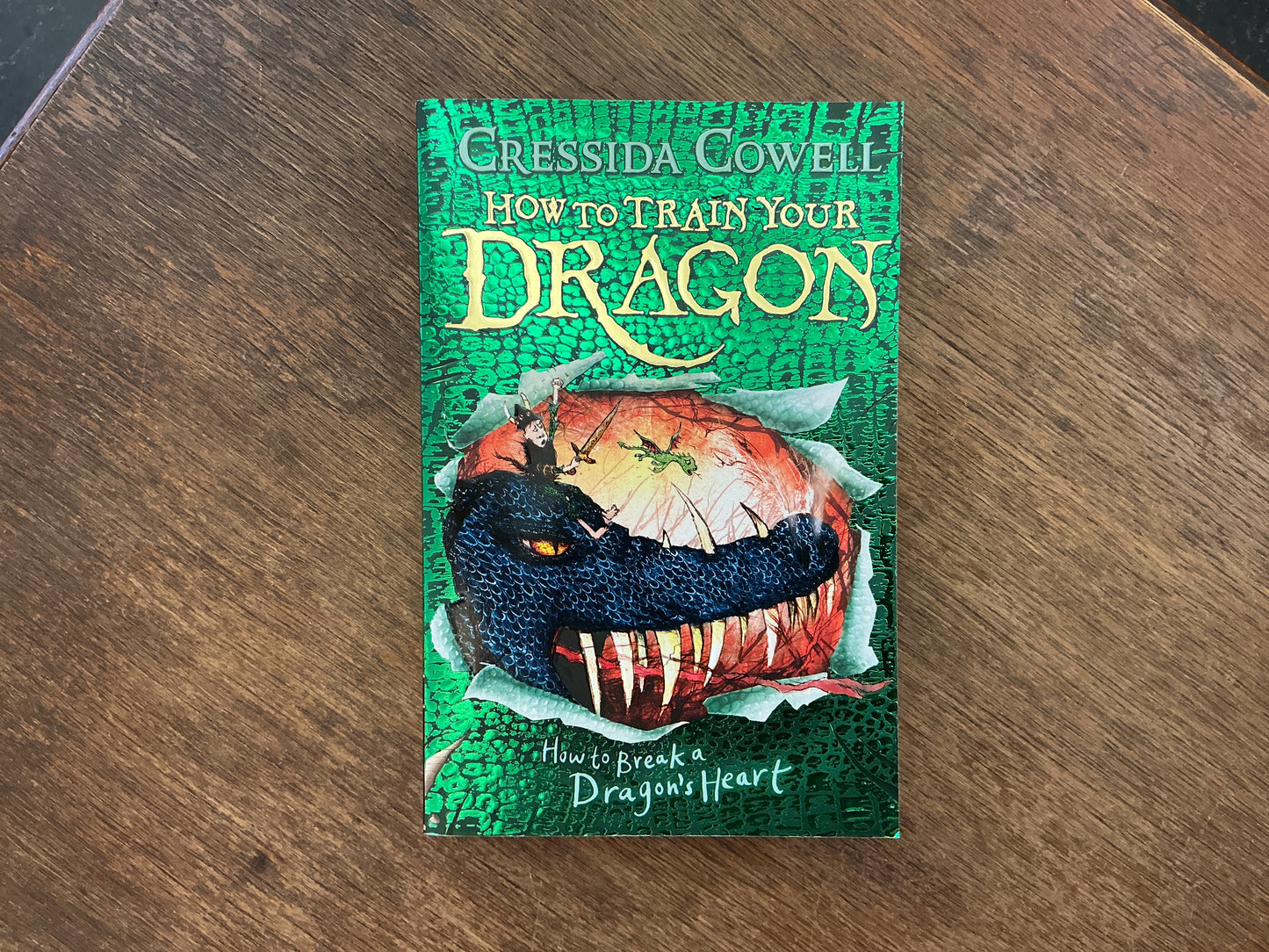 How to Break a Dragon's Heart 8 (How to Train Your Dragon) by Cressida Cowell