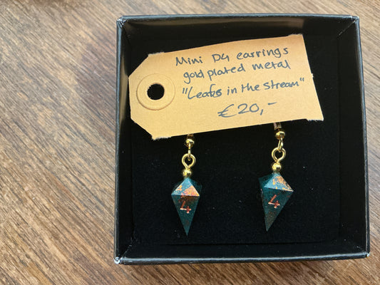Mini D4 earrings “Leaves in the stream”