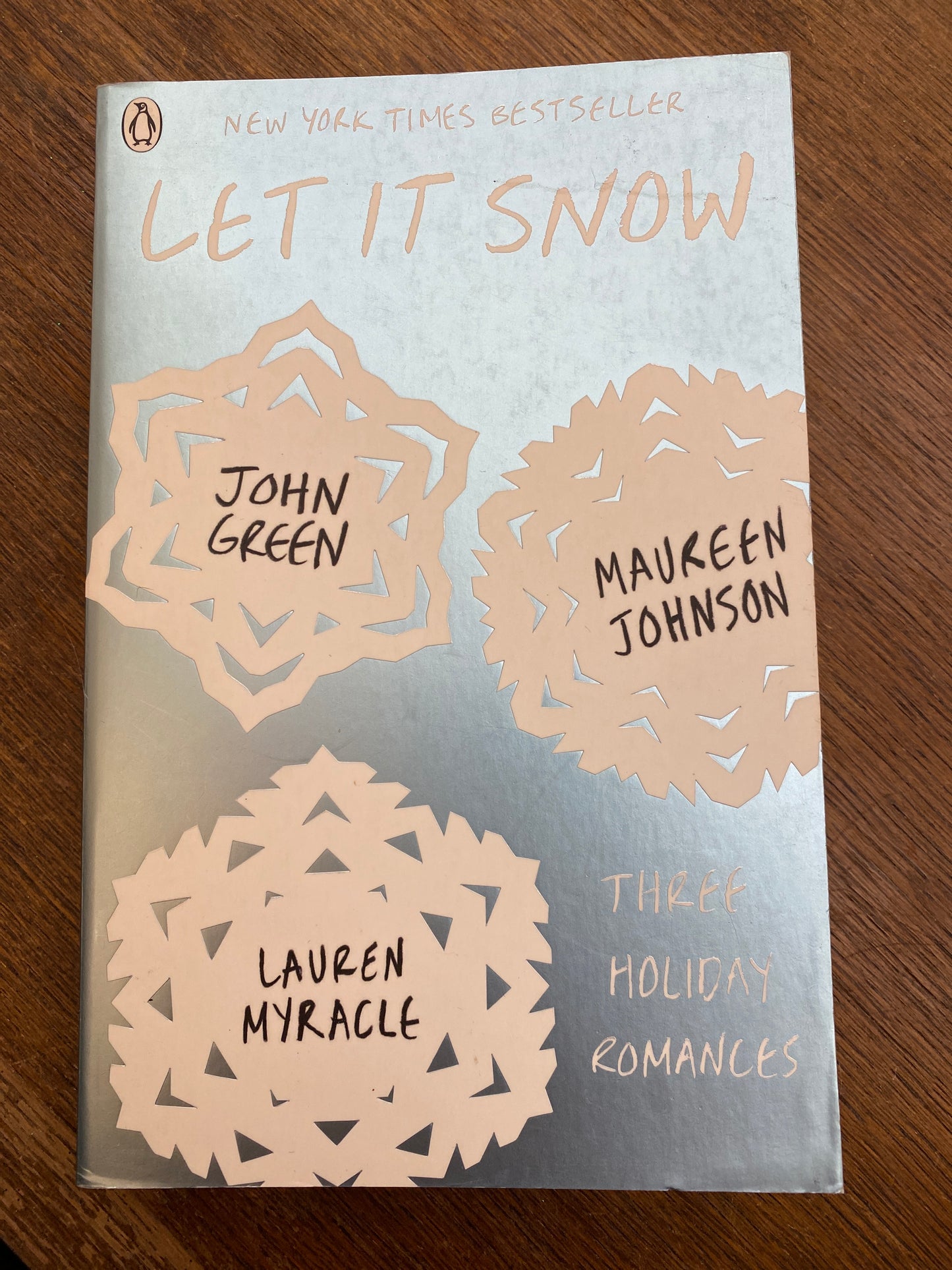 Let It Snow- three holiday romances