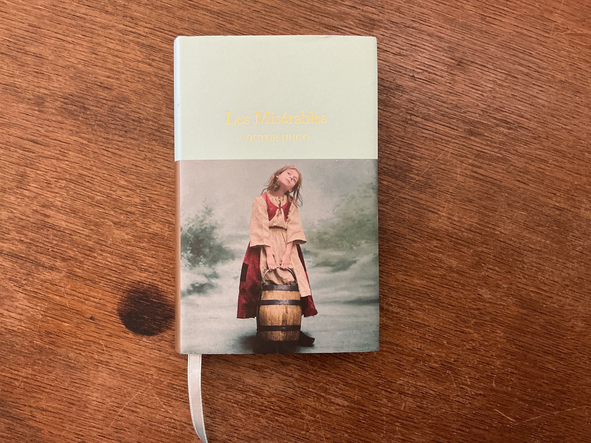 Les Misérables (Macmillan Collector's Library) by Victor Hugo