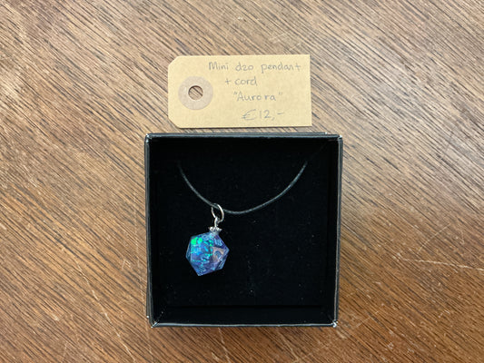 D20 Pendant "Aurora"