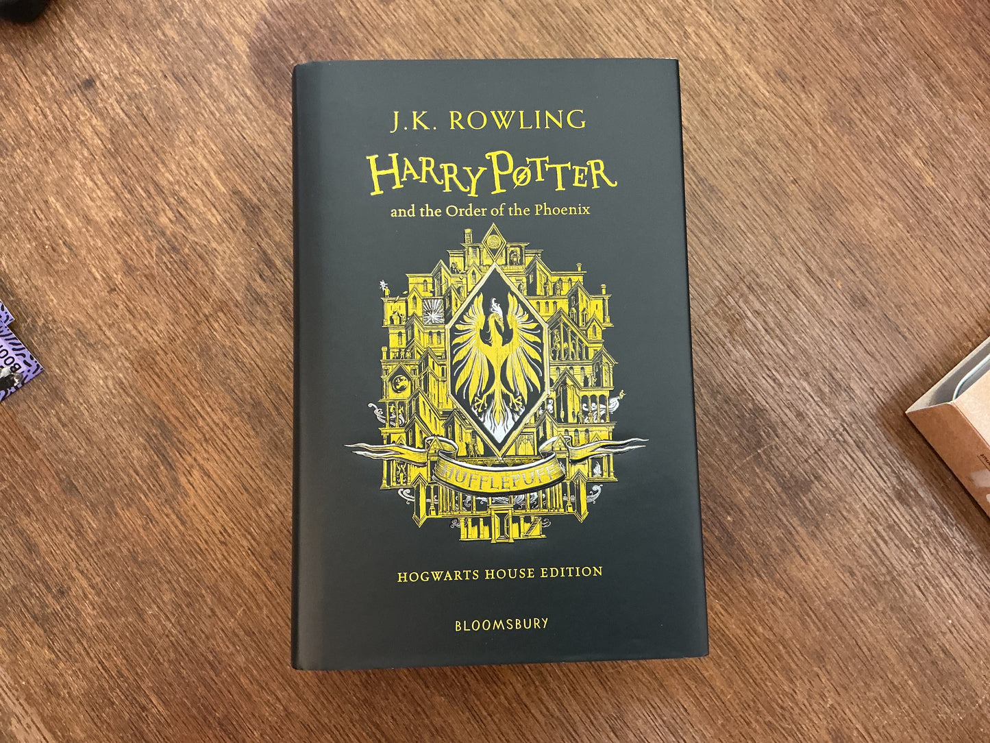 Harry Potter and the Order of the Pheonix - Hufflepuff Edition (relie)