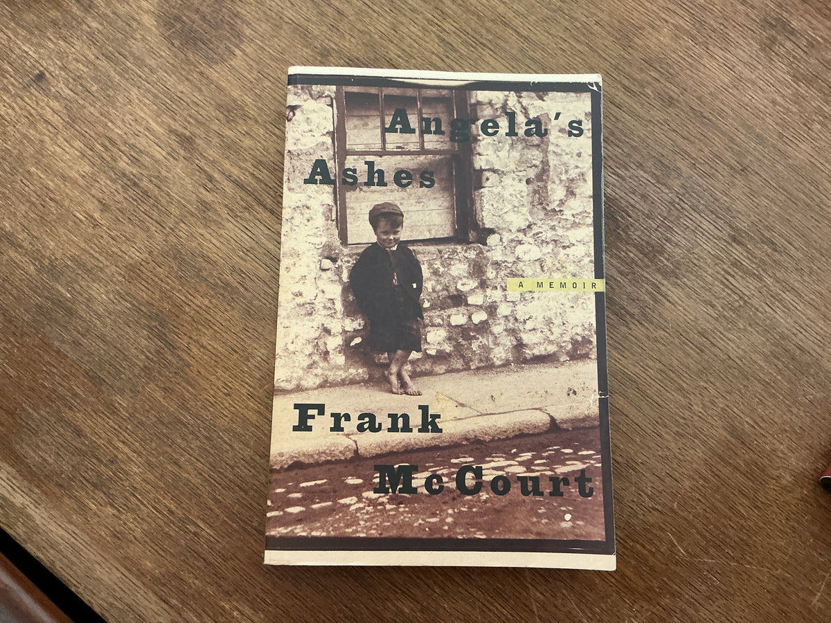 Angela's Ashes (The Frank McCourt Memoirs) by Frank McCourt