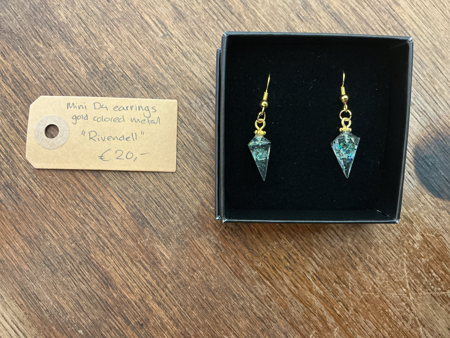 Mini D4 gold  earrings “Rivendell”