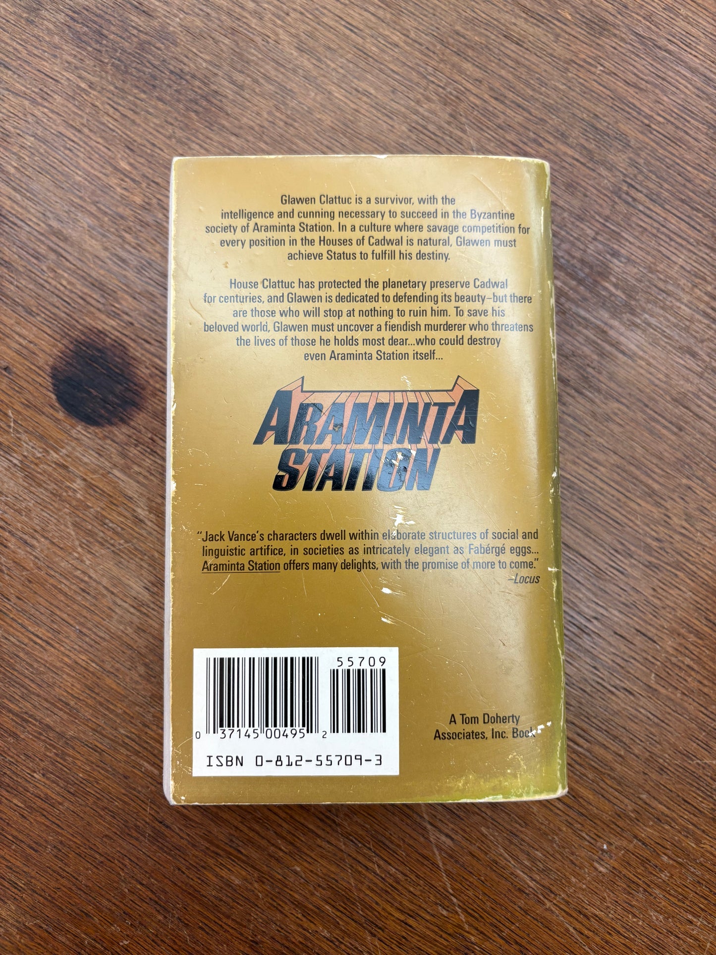 Araminta Station (Cadwal Chronicles, Book No. 1) by Jack Vance